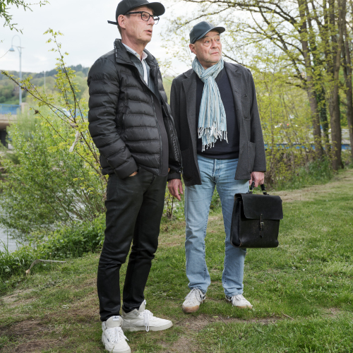 Zwei Herren am Strand