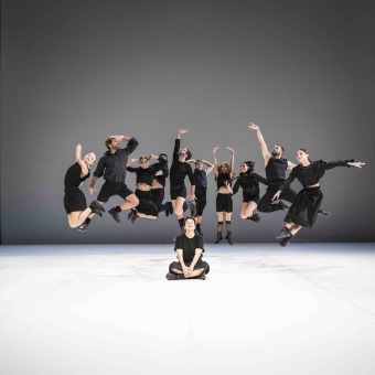 Grand jeté - De Silvia Gribaudi avec MM Contemporary Dance Company