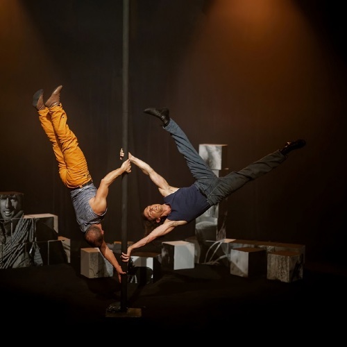 Complices aventures acrobatiques