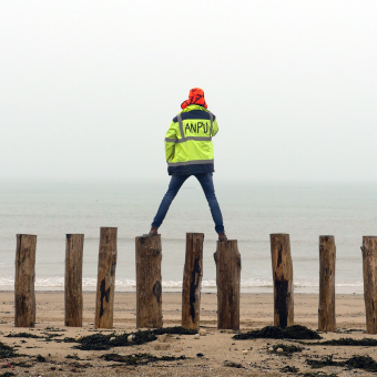 A l'eau, la Terre ?