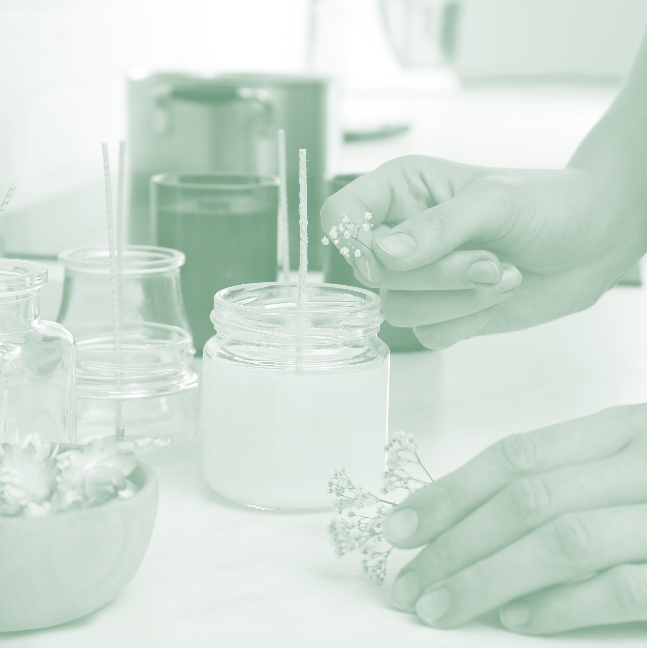 Création de bougies naturelles et fleuries éco-friendly